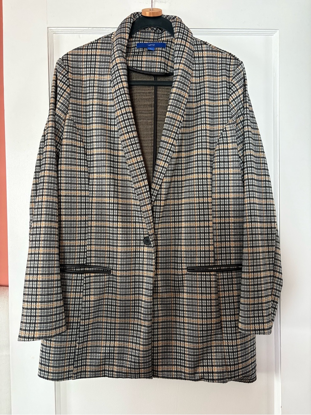 Apt. 9 Plaid Single-Button Blazer in Black, Tan & gray